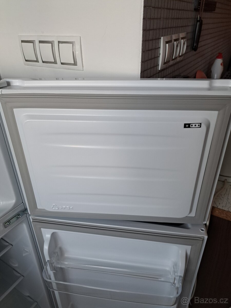 Lednice s mrazákem - 5