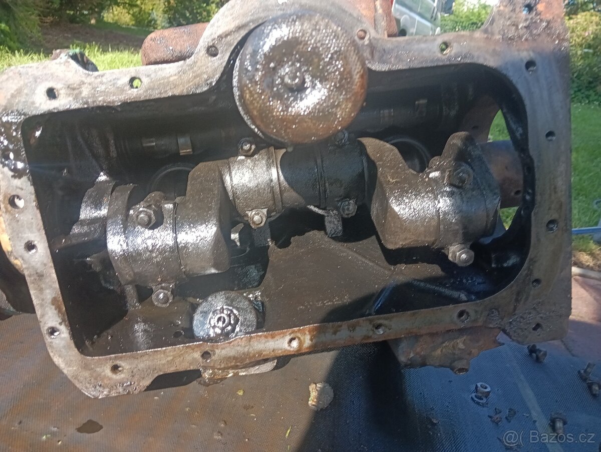 Škoda Popular motor - 5