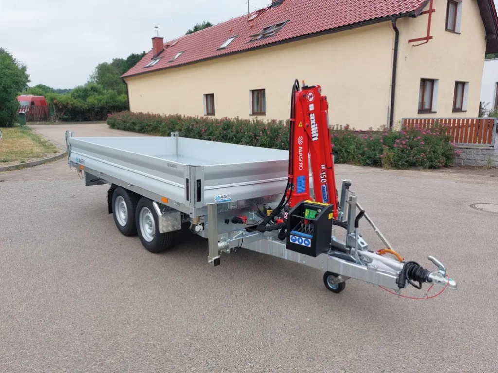 Třístranný sklápěč s rukou - 5