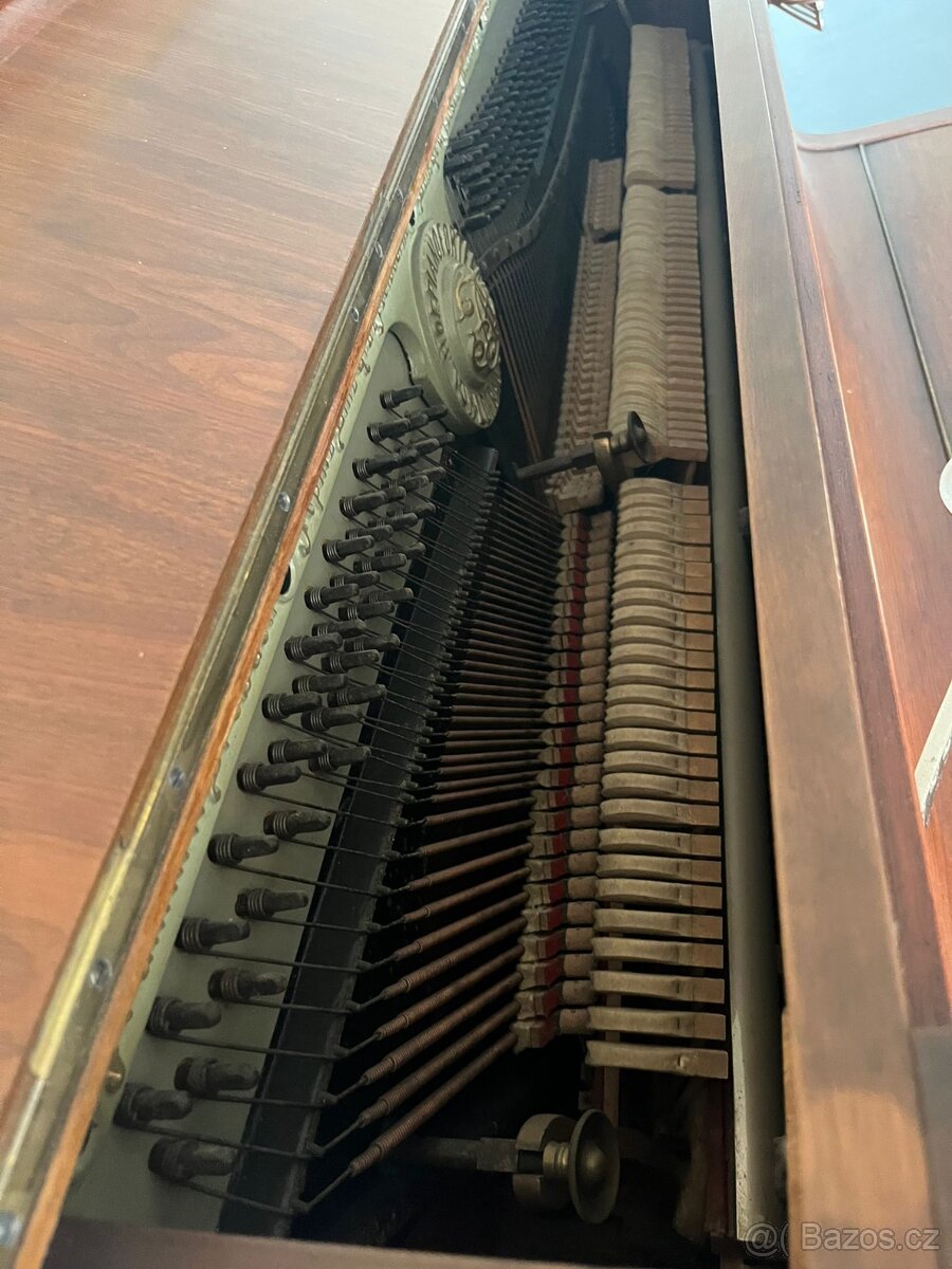 Historické piano August Förster - 5