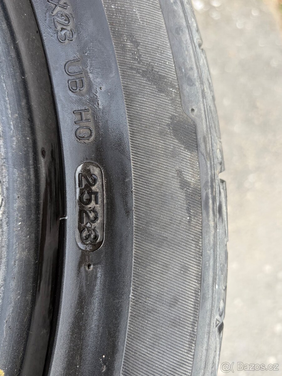 Letní pneu Hankook 235/50 R19 - 5