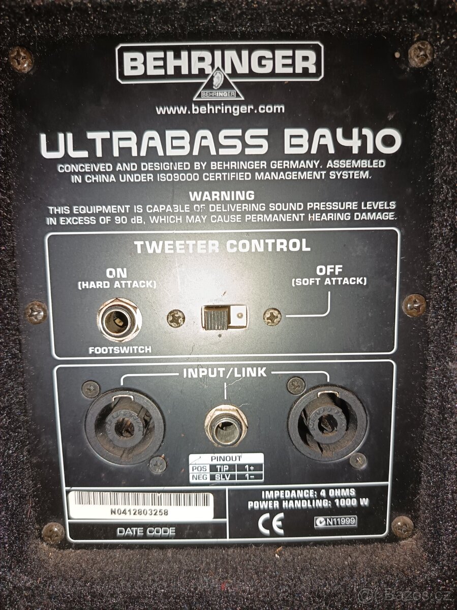 Baskytarový zesilovač s reproboxem, Ashdown & Behringer - 5