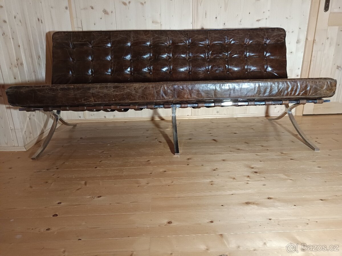 Barcelona Sofa - 5