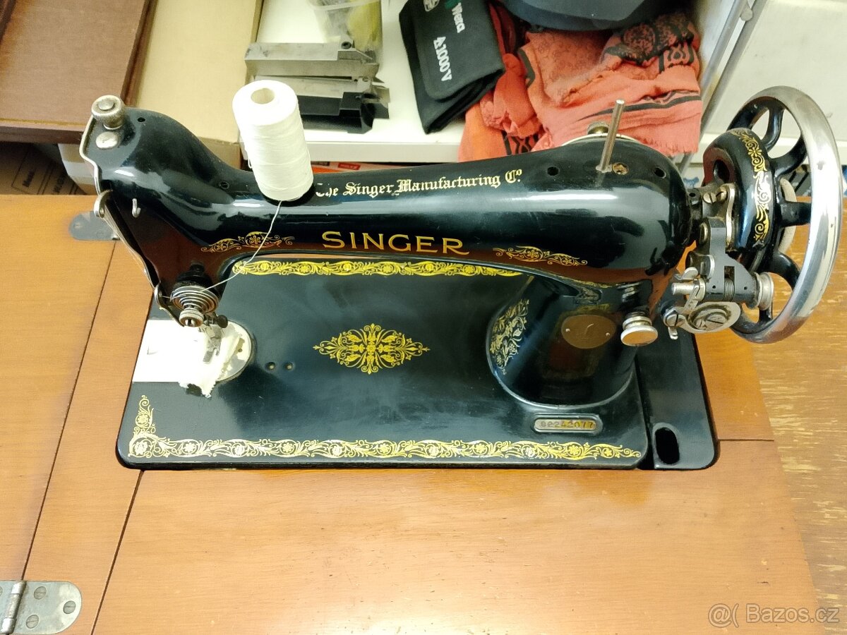 Krásný Singer se stolkem - 5