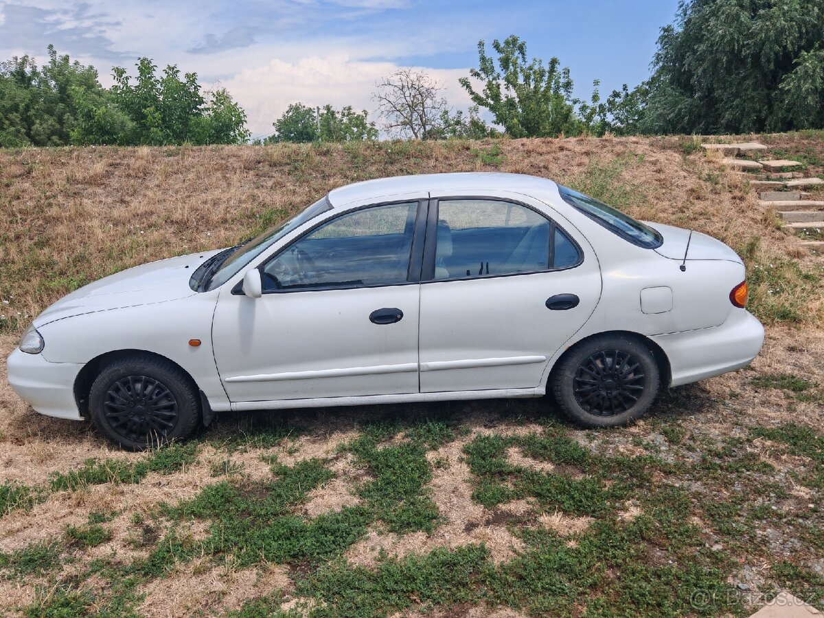 Hyundai lantra j2 1.9gld - 5