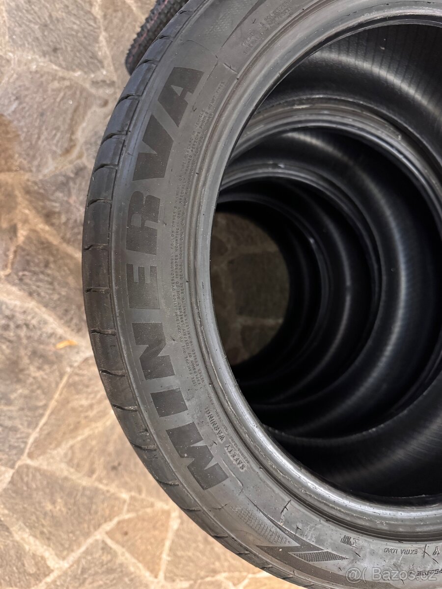 Sada letní pneu 245/45 r19 - 5