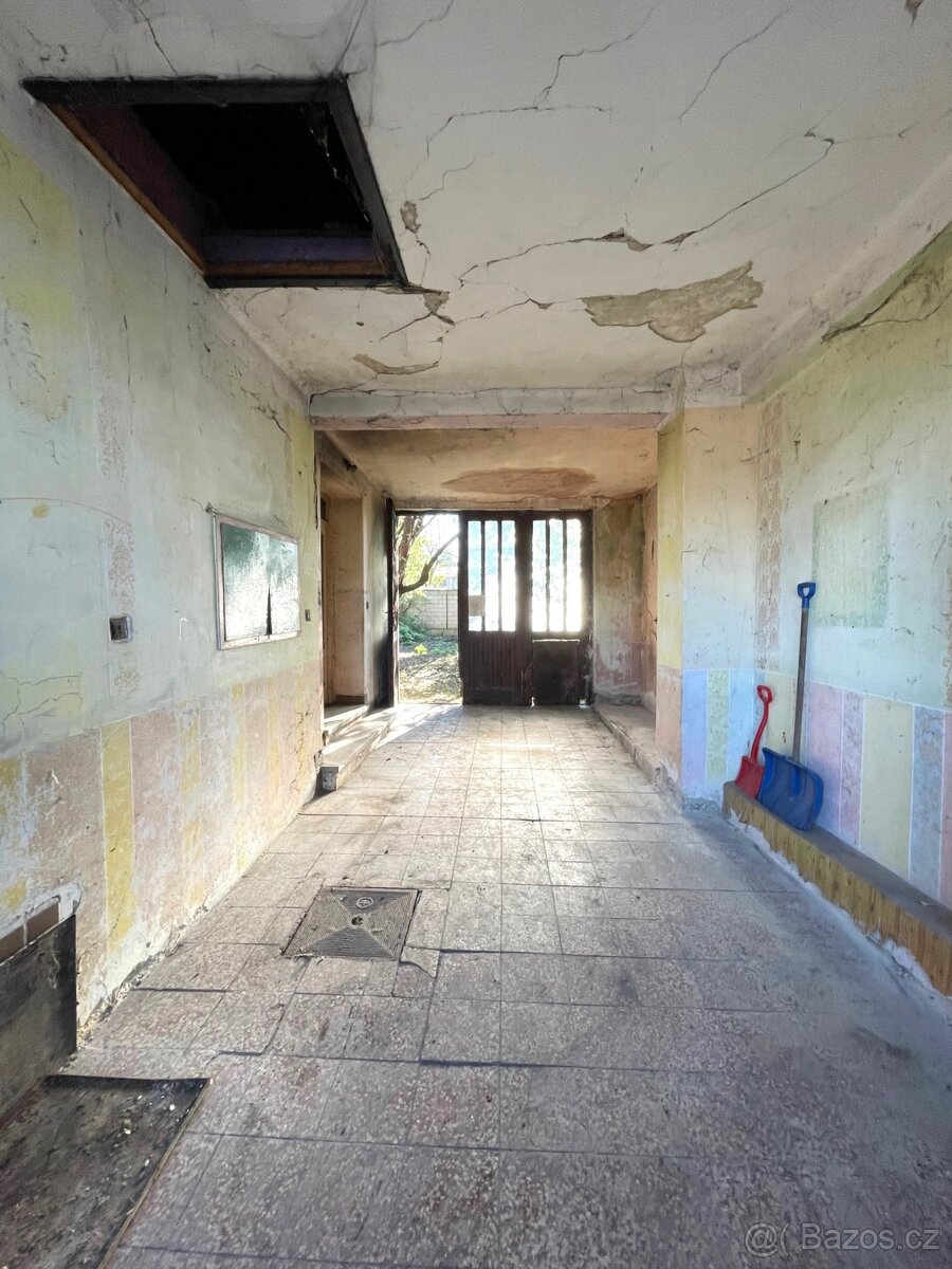 PRODEJ RODINNÉHO DOMU ŠUMICE - 5