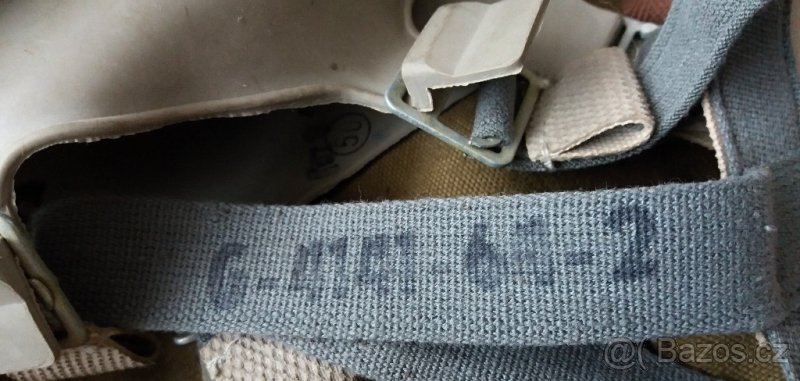 Prodám zachovalou plynovou masku s brašnou a filtrem - ČSSR - 5