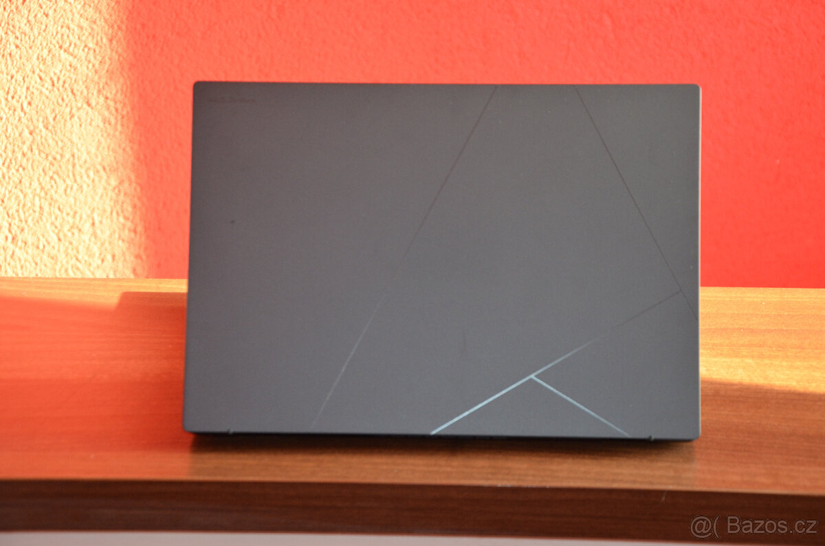 ASUS Zenbook Duo i9/16GB/SSD 1TB/záruka - 5