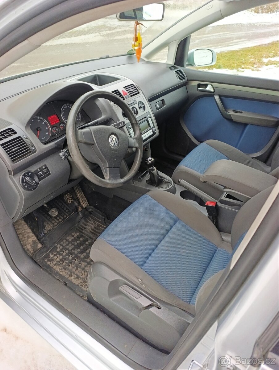 Volkswagen Touran - 5