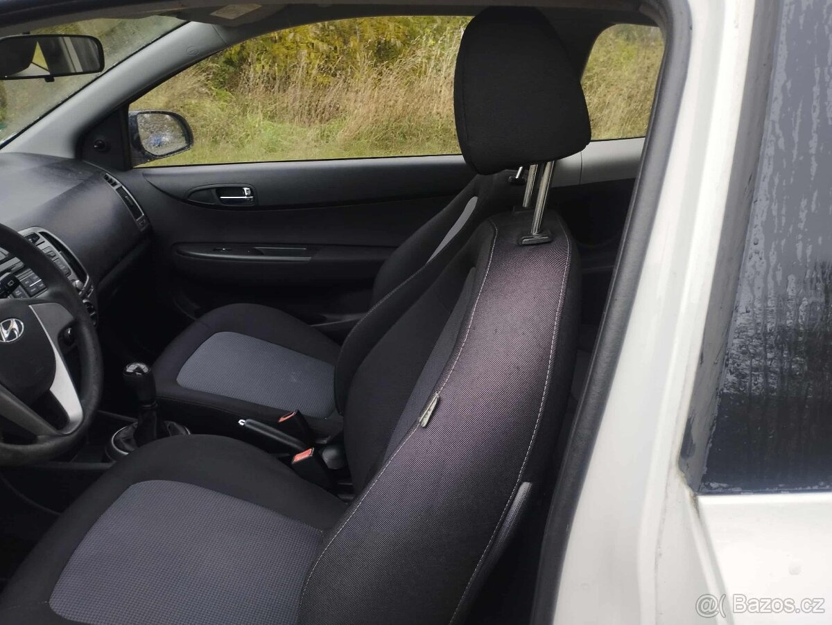 hyundai i20 1.1crdi - 5