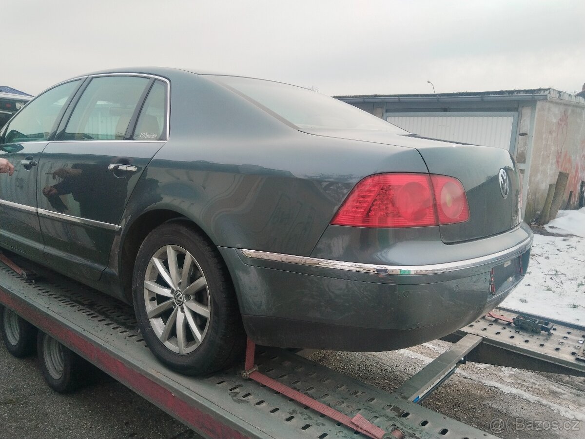 VW Phaeton 3,2 benzín 184kw,4x4 auto na dily - 5