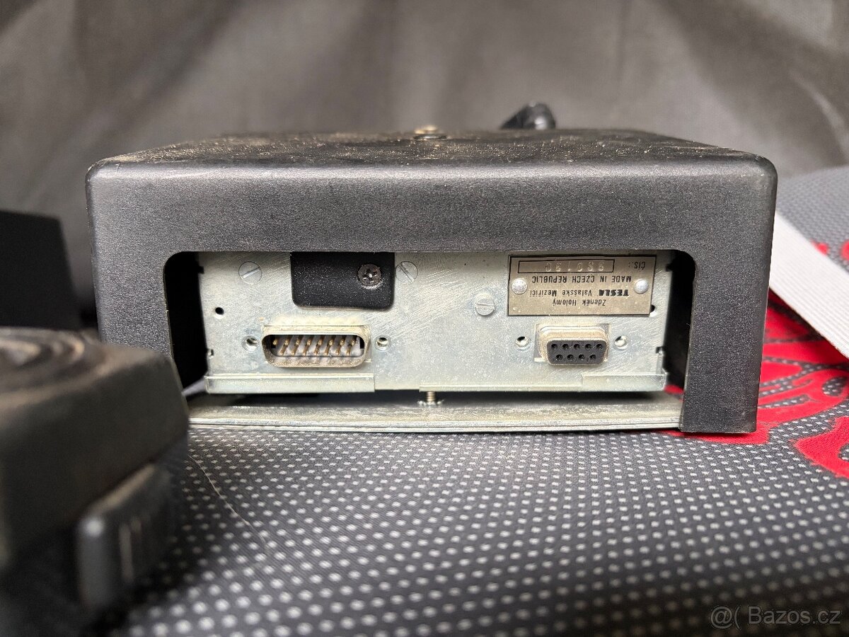 Dobové retro majáky na stará služební auta - 5