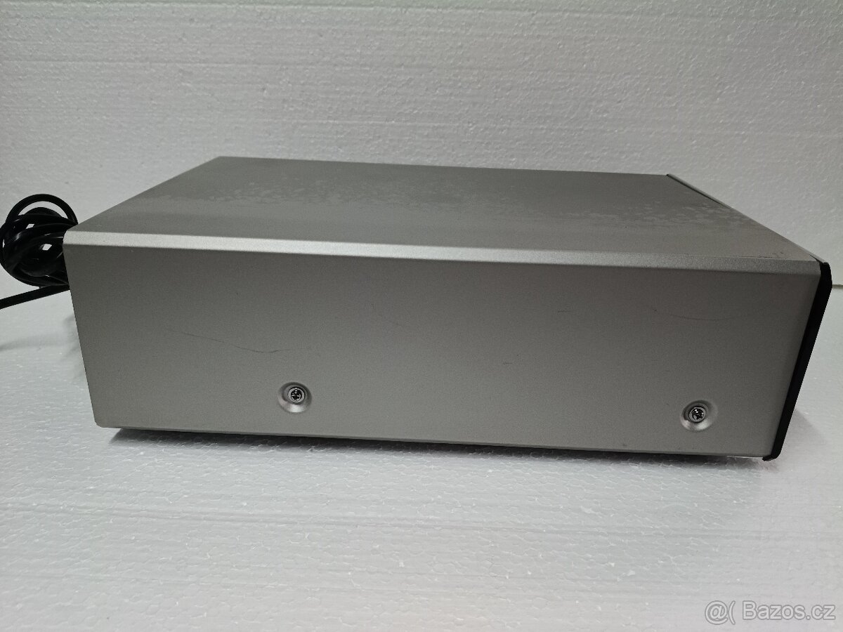 Yamaha CDX-E410 Přehrávač - 5