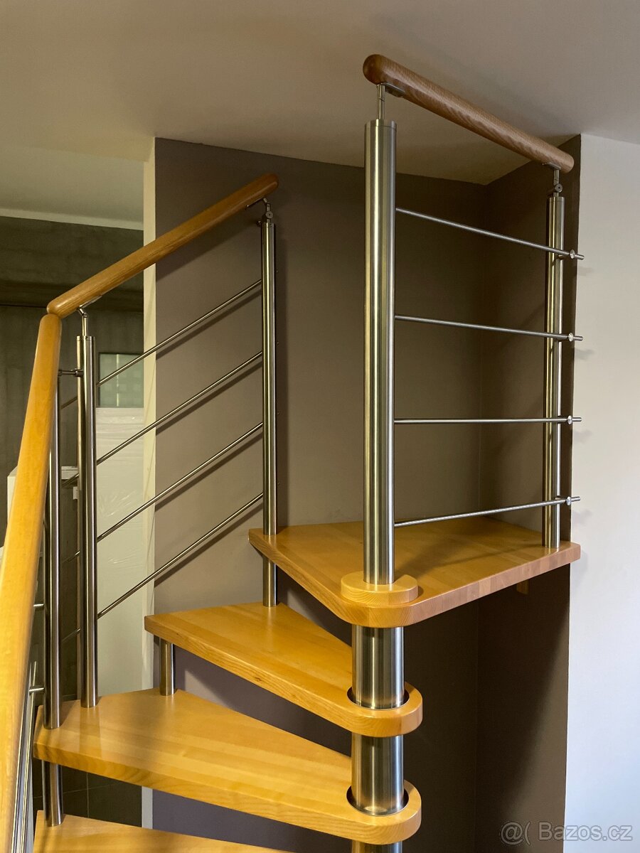 Točité schodiště JAP MAX SQ - 5