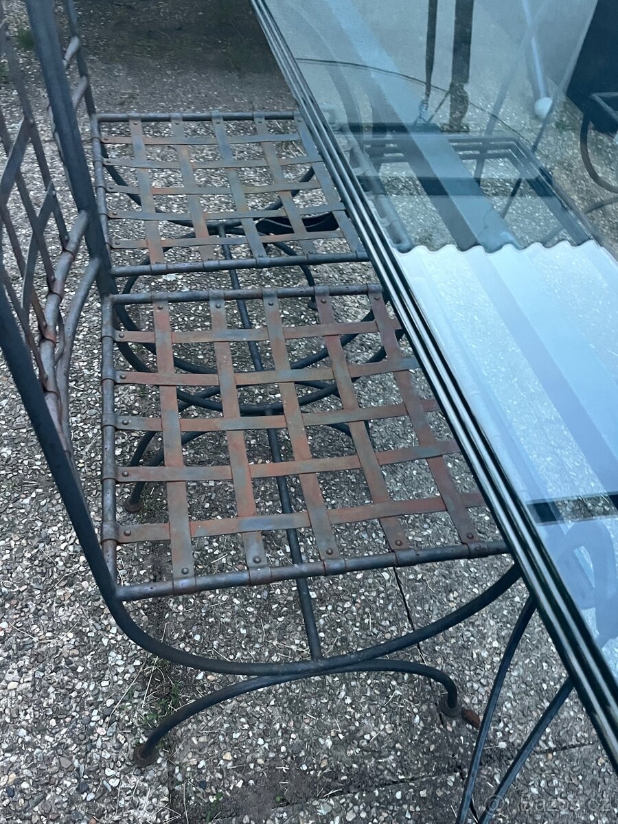 Masivní kovaný zahradní set - stůl plus 4 židle - 5