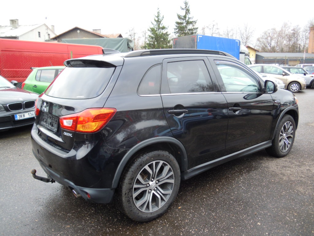 Mitsubishi ASX 2.2Di-D 4x4 autom.110kw(150hp) r.v.4/2017 - 5