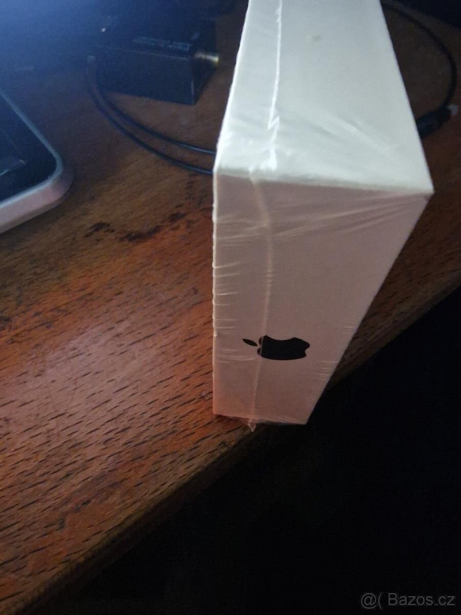 Iphone 16e black 128 gb - 5