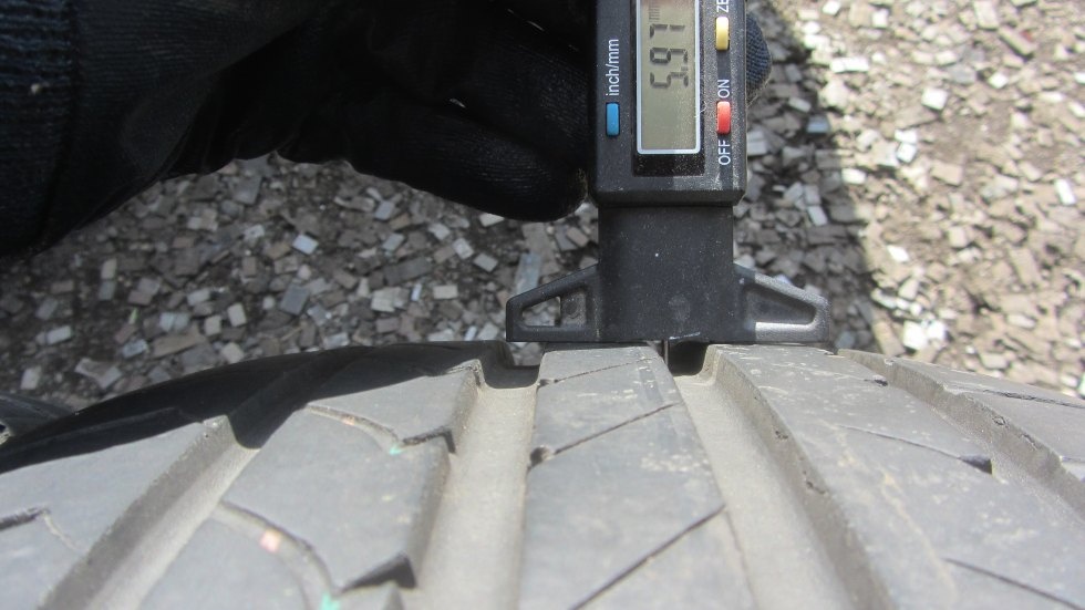 Letní pneu 215/60/16 Good Year - 5