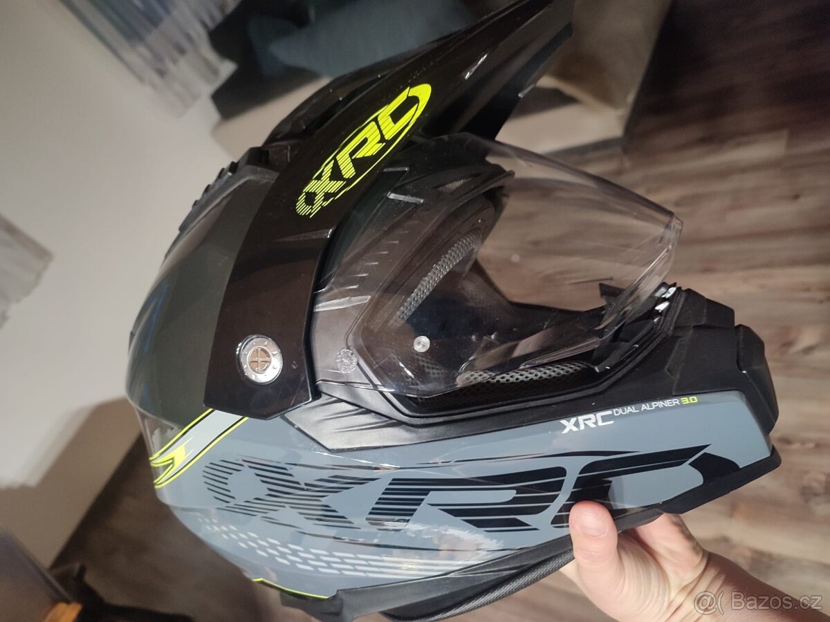 Téměř nová helma - 5