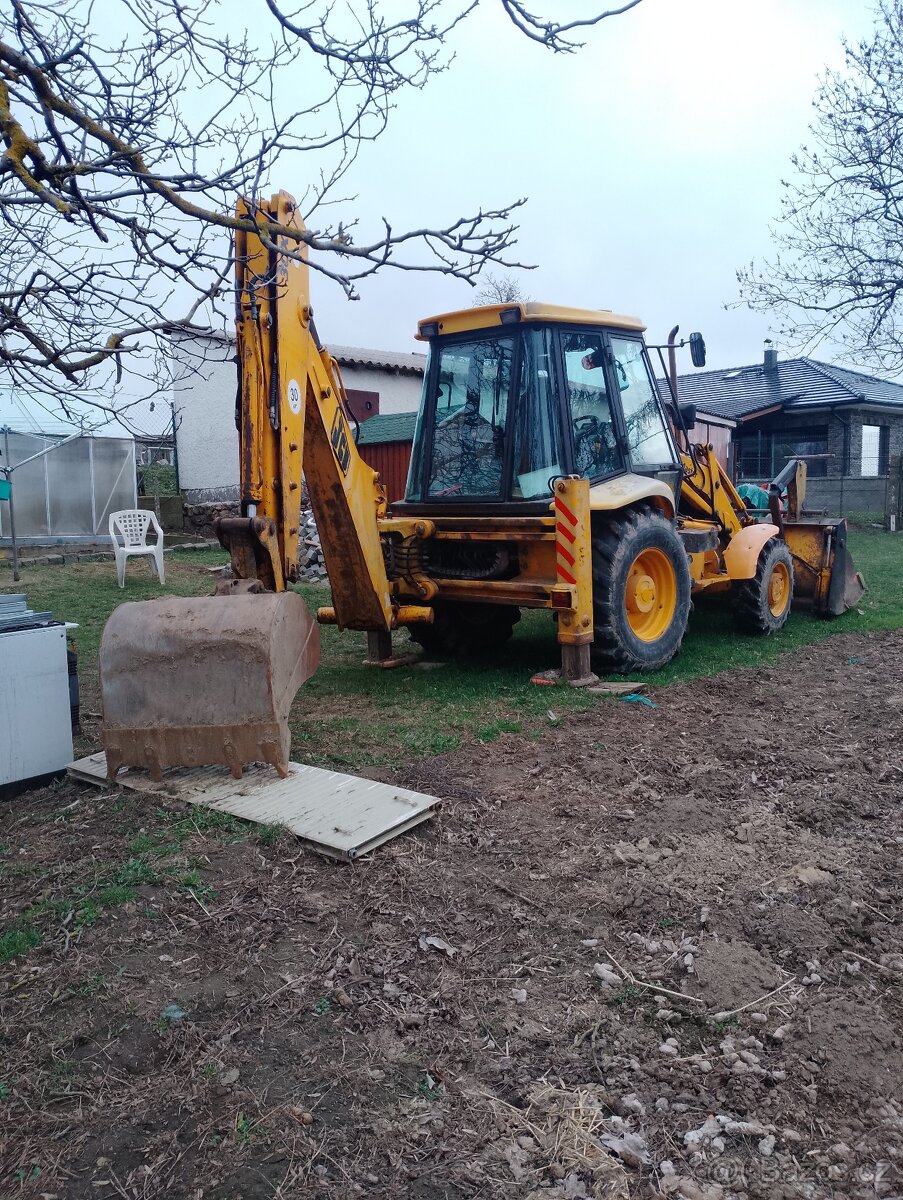 Prodám JCB 3CX - 5