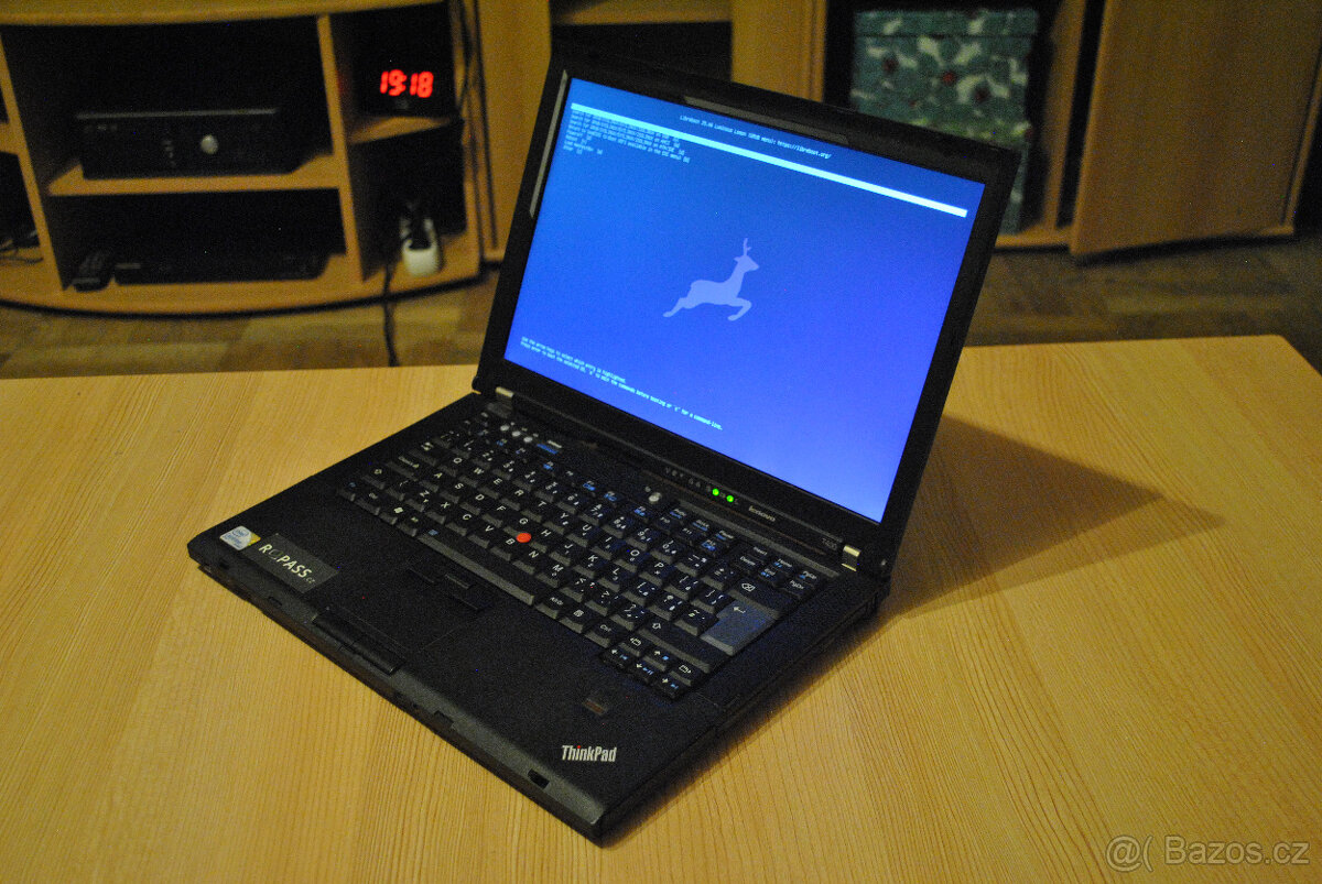 Libreboot - Lenovo ThinkPad T400 - dobrý stav - 5