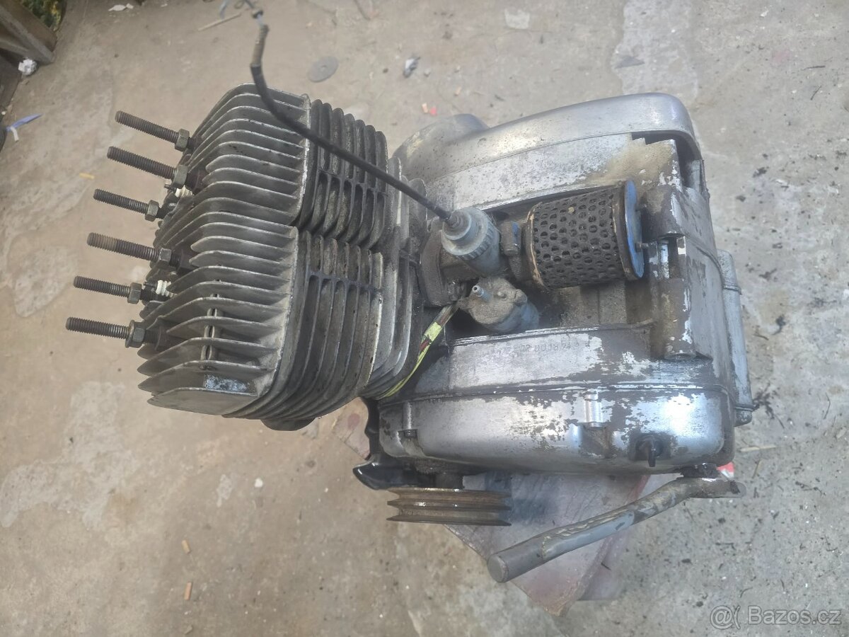 Motor Jawa 350 - 5