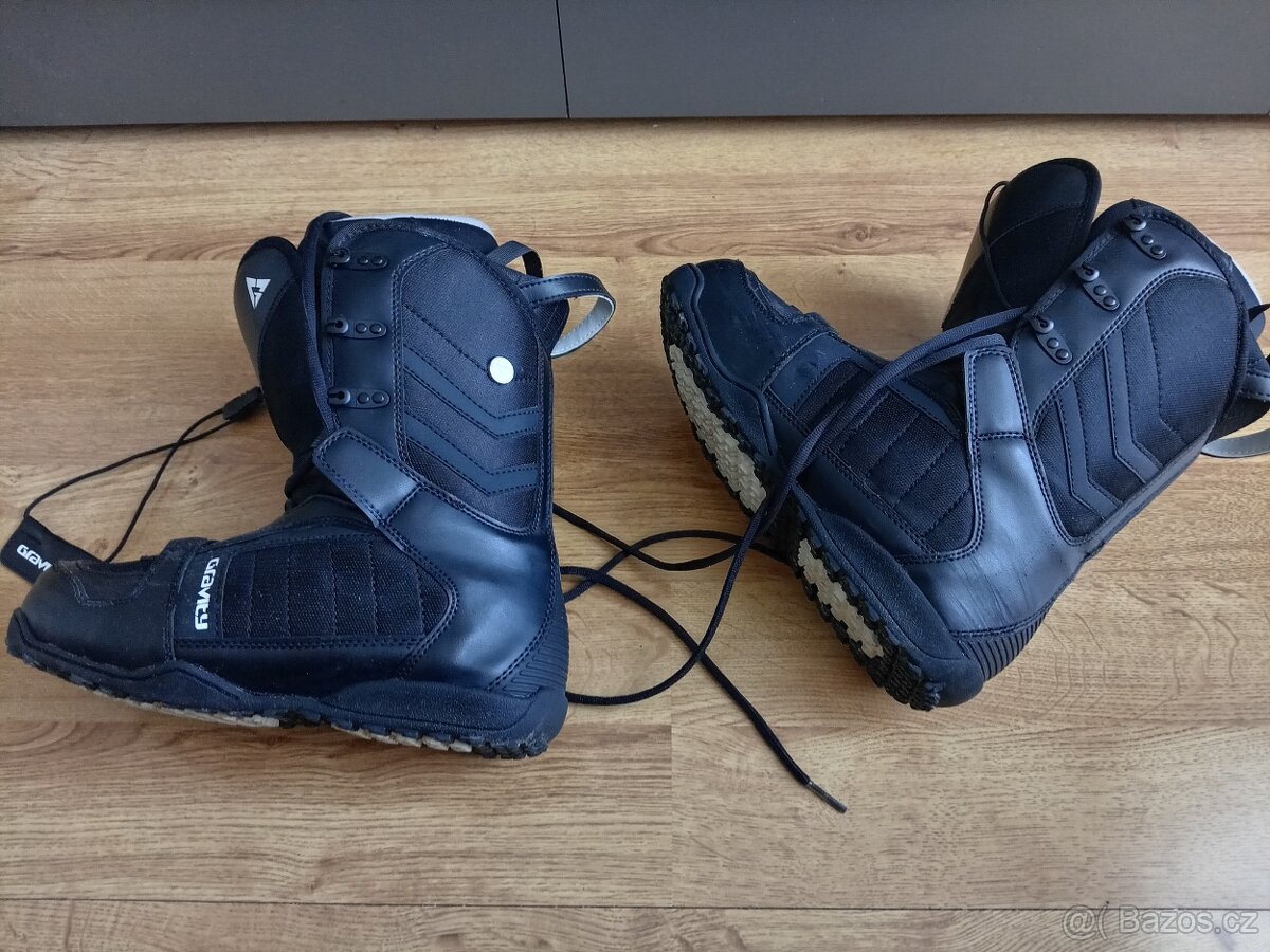 Boty na snowboard zn. GRAVITY, vel. 45 - 5