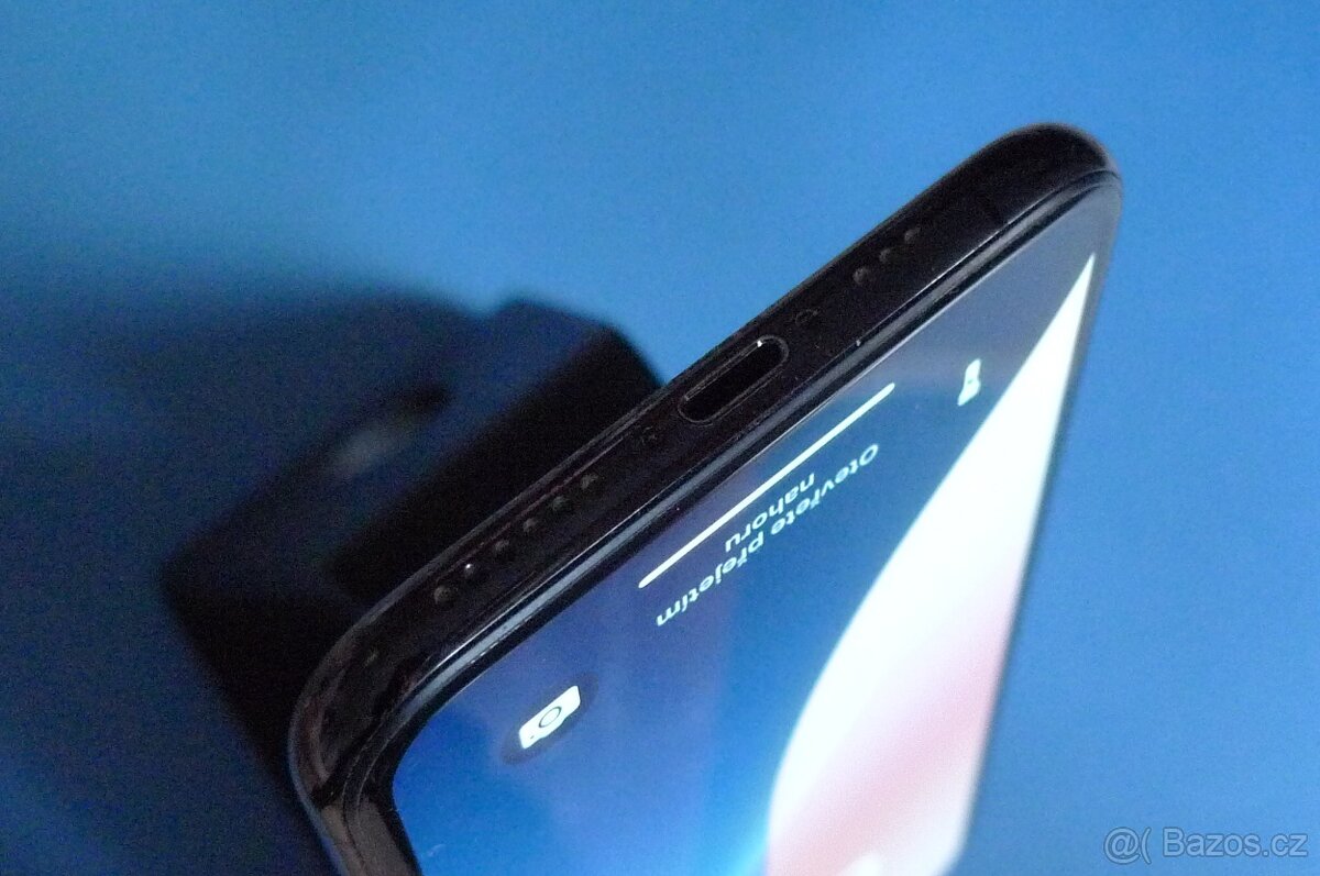 Apple iPhone XS 512GB baterie 78% - 5