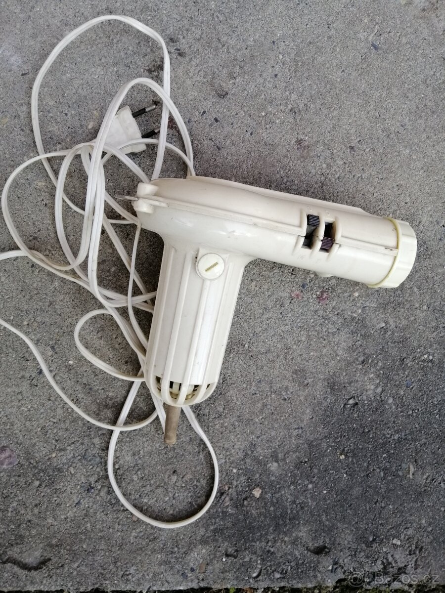 Krepovačka na vlasy, fén na vlasy a kulma - 5