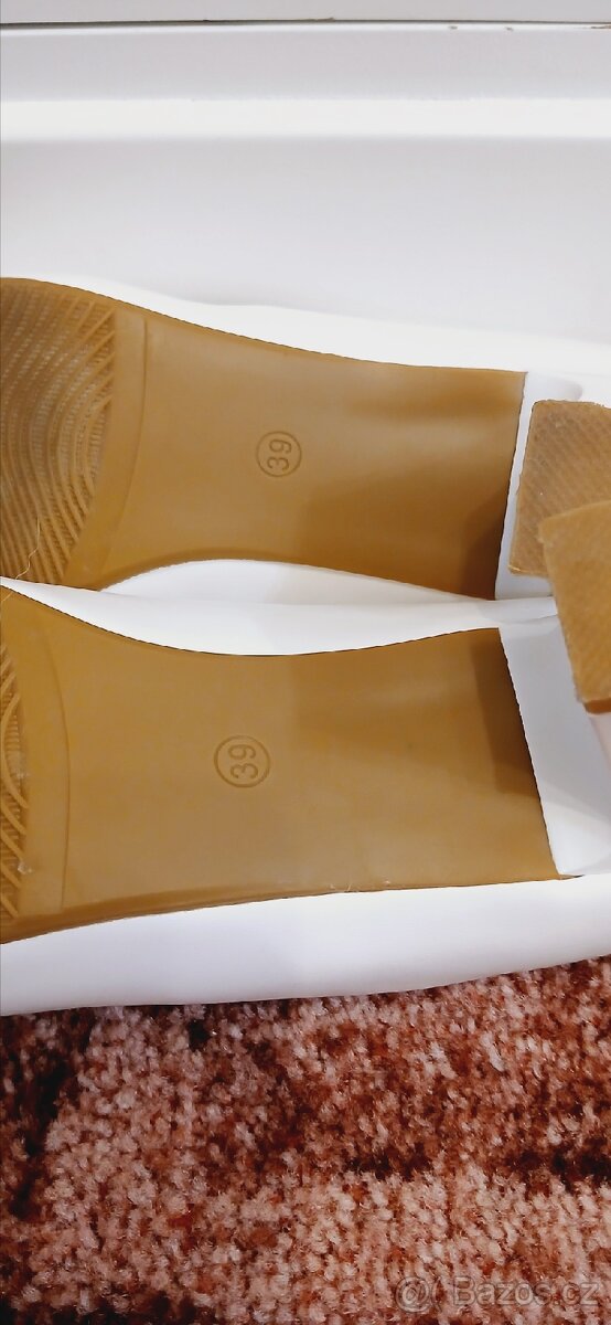 Krásné svatební lodičky - 5