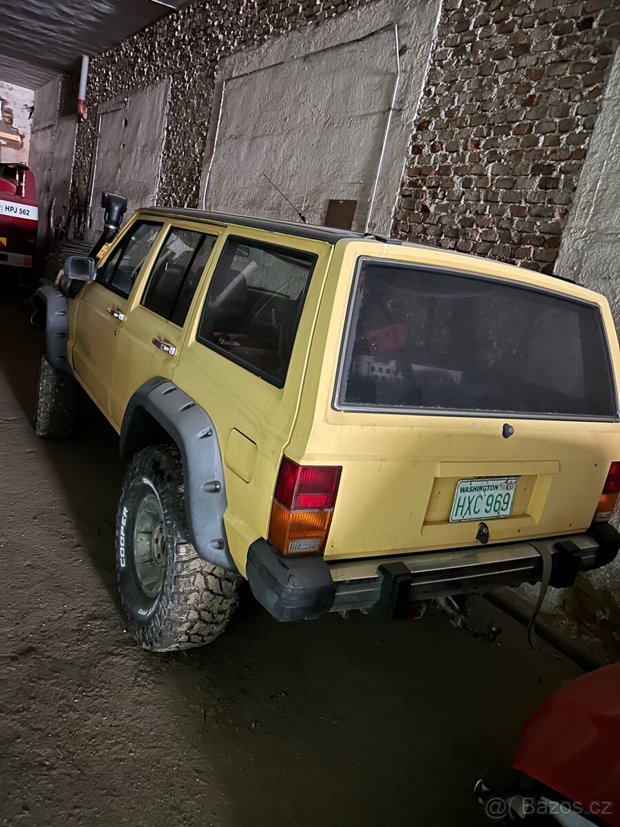 Jeep Cherokee XJ 4.0 - 5