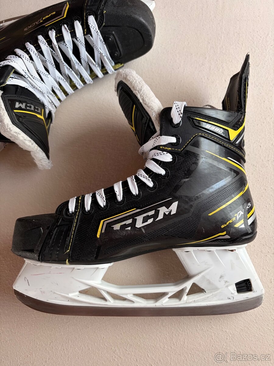 Brusle CCM Super Tacks 9380 SR - 8,5 - 5