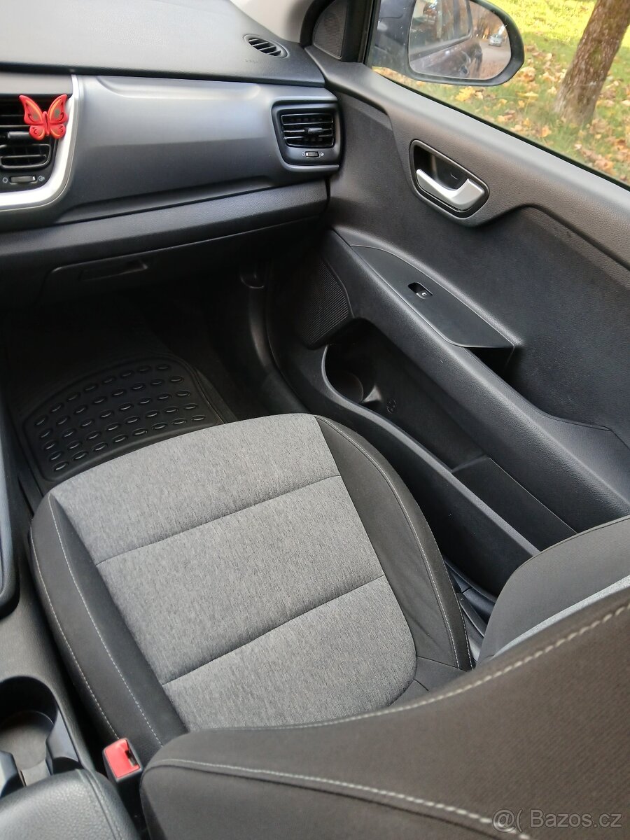 Prodám Kia Stonic - 5