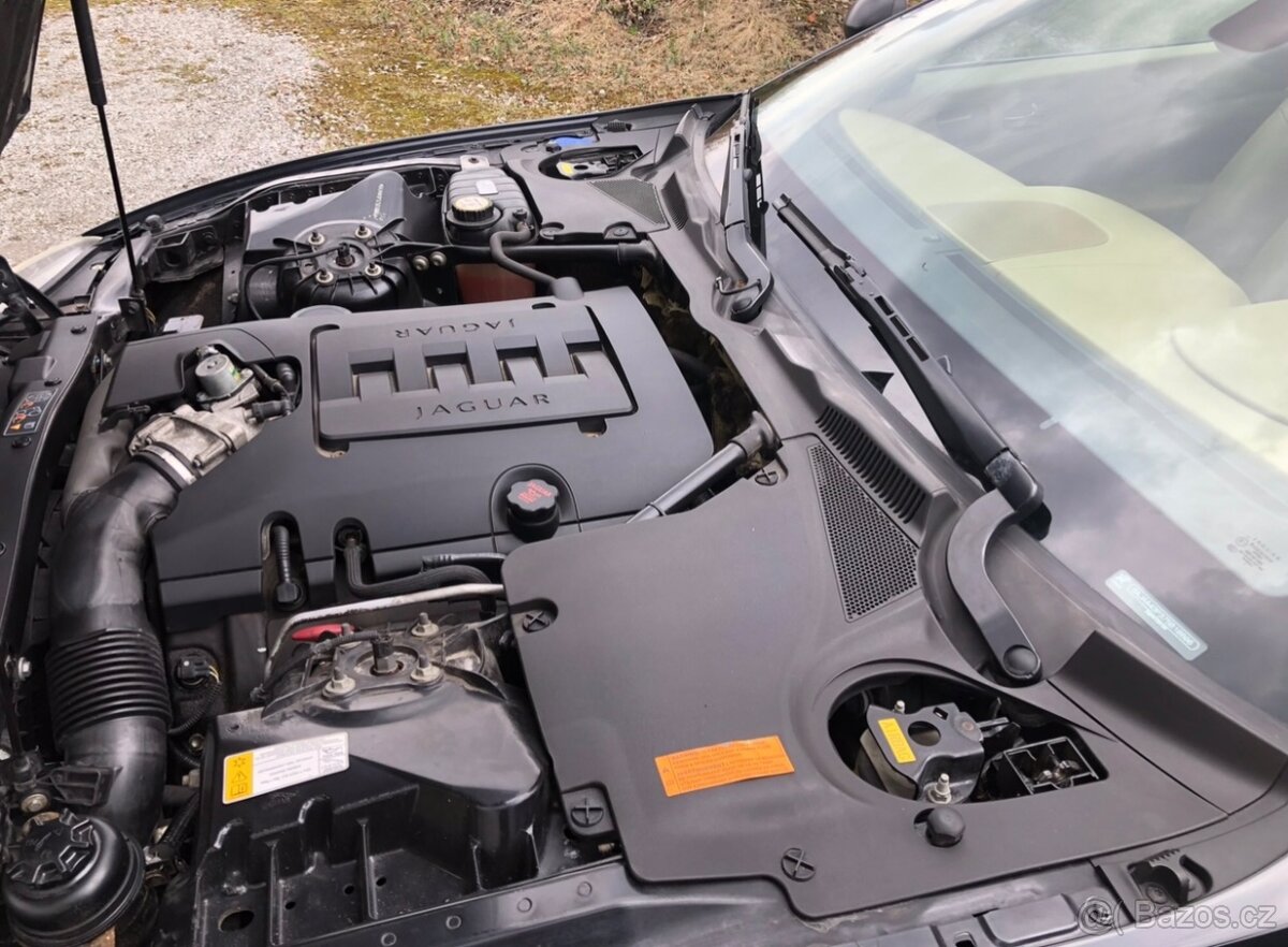 Jaguar XK - 5