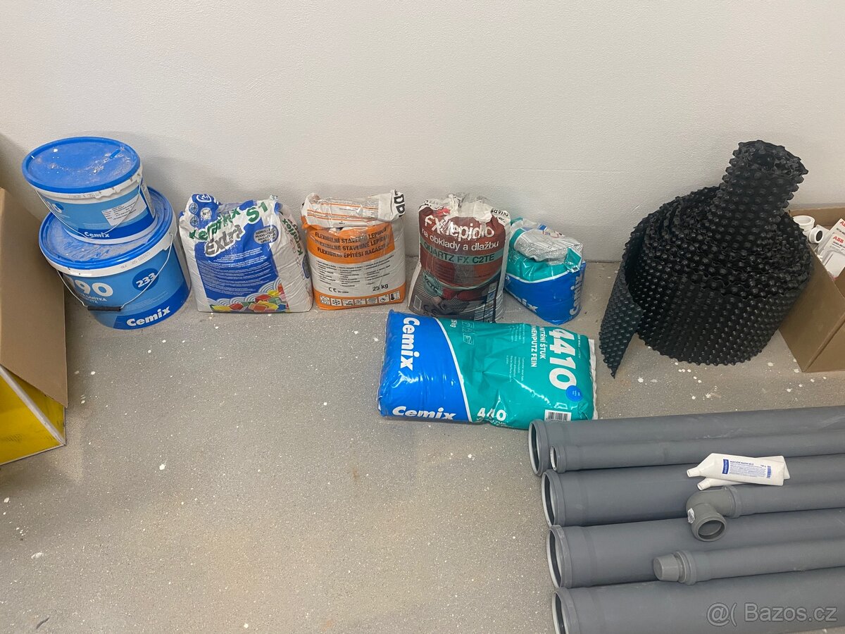 Stavební materiál ze stavby - 5