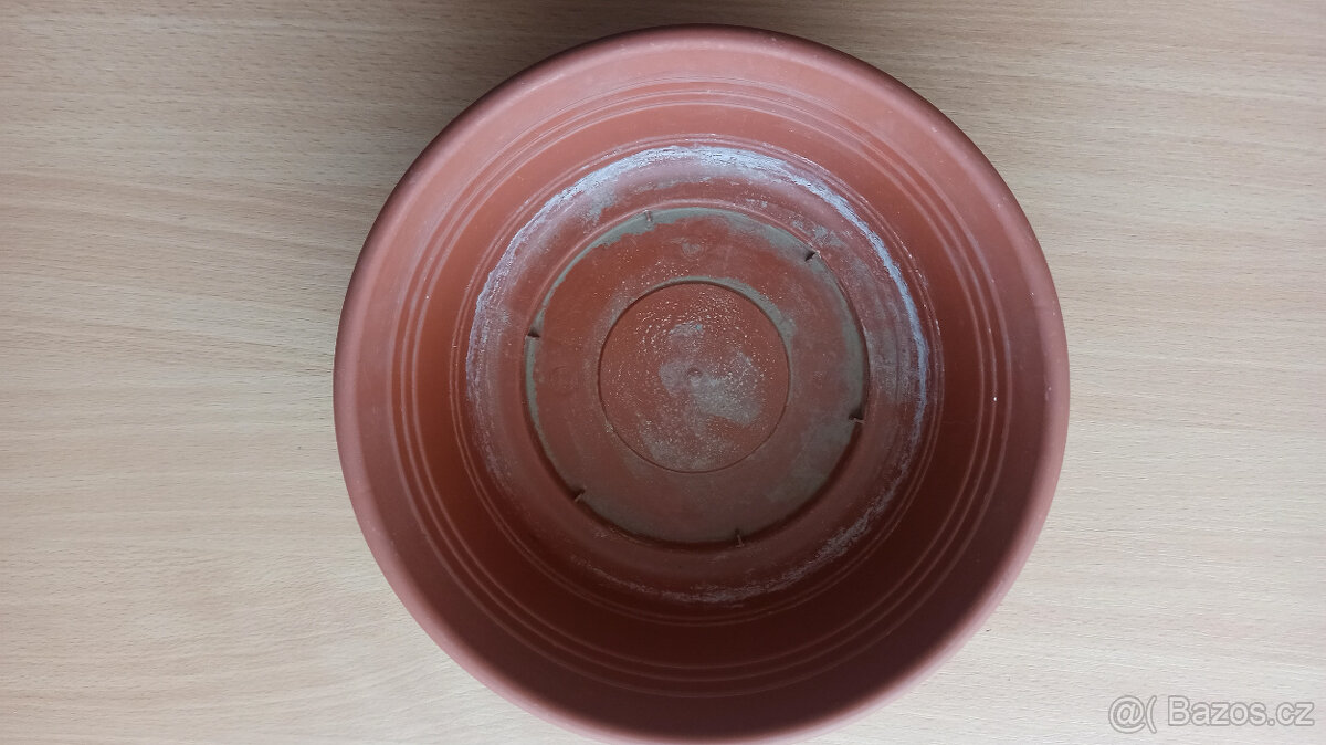 Plastové květináče podle seznamu a vyobrazení - 5