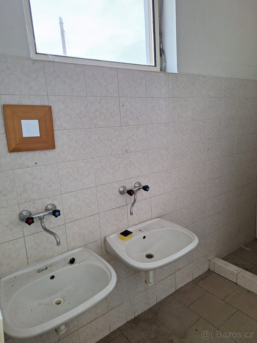 Pronájem skladových prostorů - 5