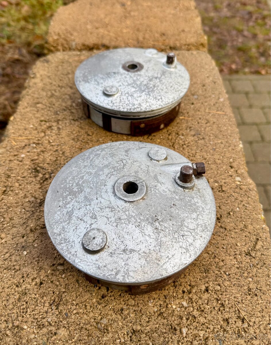 Jawa 50 pionyr fichtl - brzdové štíty - 5