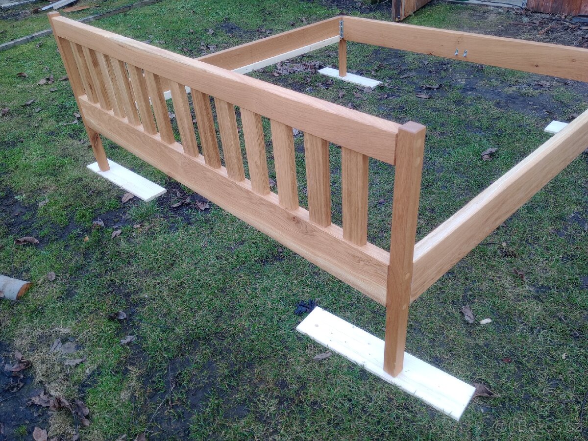 Manželská dubová postel - 5