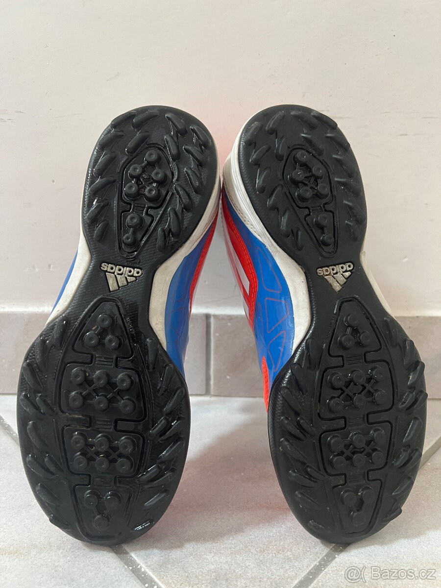Turfy kopačky Adidas. - 5