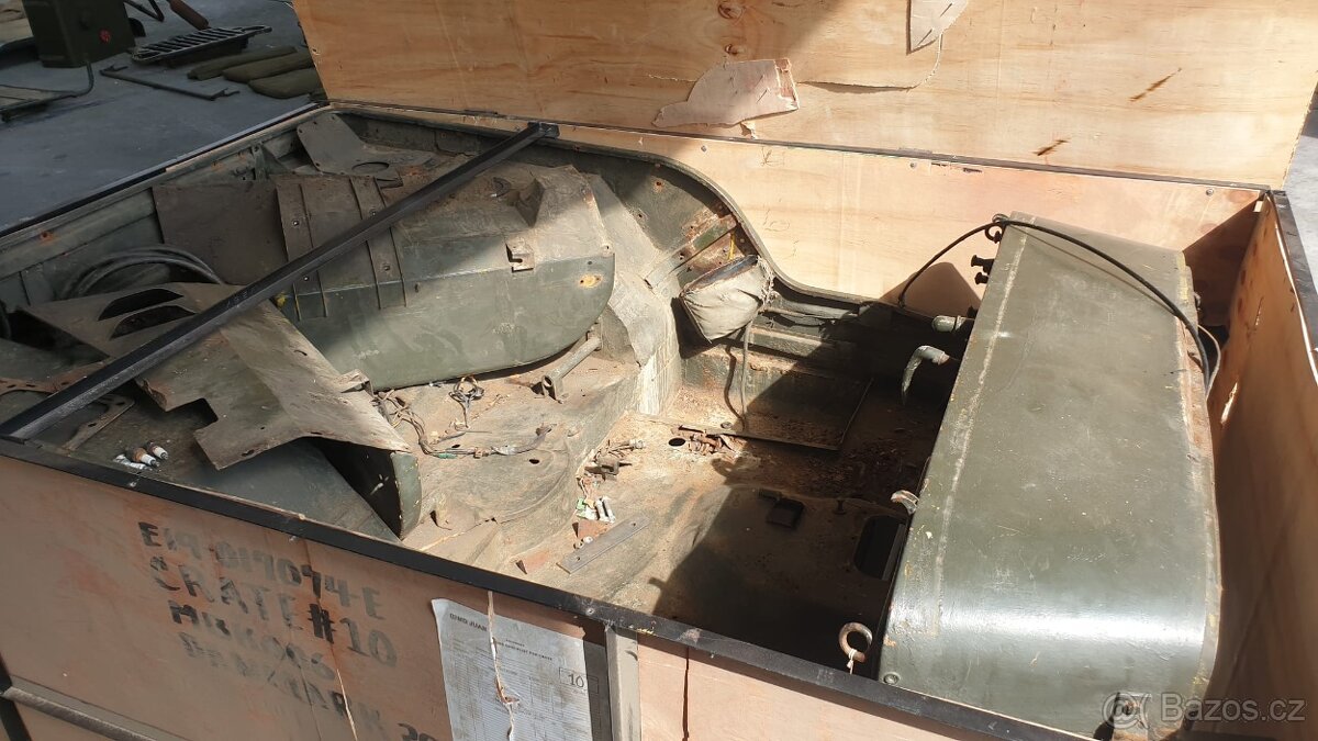 Predám náhradné diely na Jeep Willys - 5