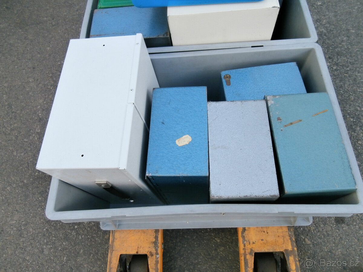 Trezor, kasička, pokladnička, střádanka více kusů od 300 kč - 5