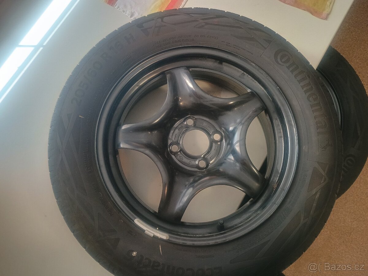 Prodám pneu s disky z Dacie Sandero 2024 - 5