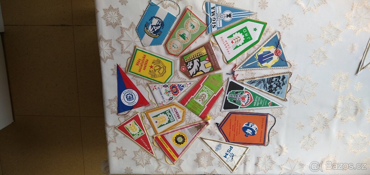 Historické vlaječky z dob komunismu - 5