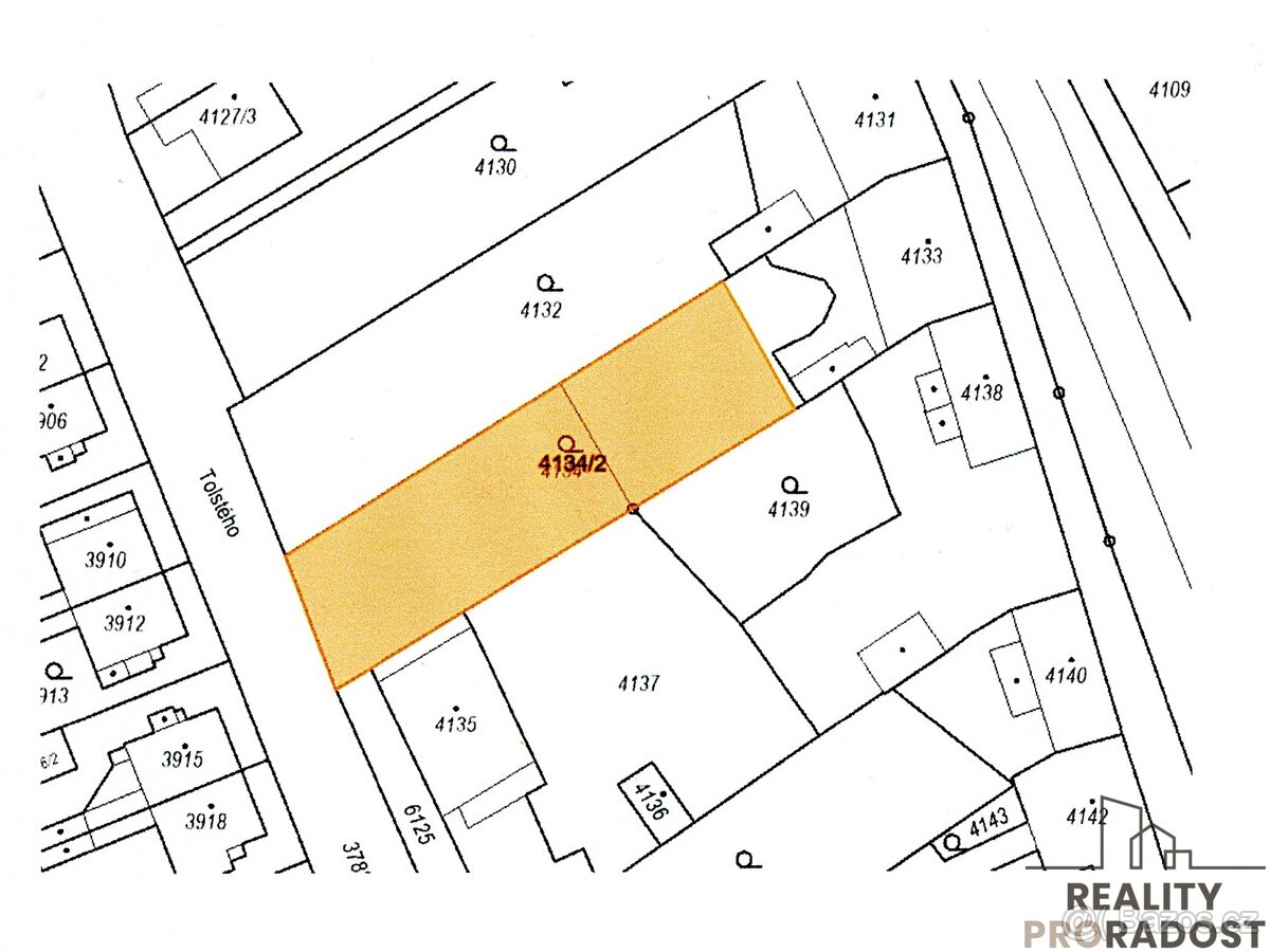 Prodej stavebního pozemku v klidné části Šternberka, stavebn - 5