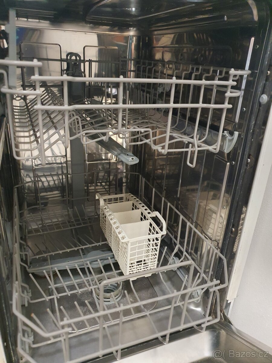 45cm moderní A+ myčka ECG pod pracovní desku 9 sad - 5