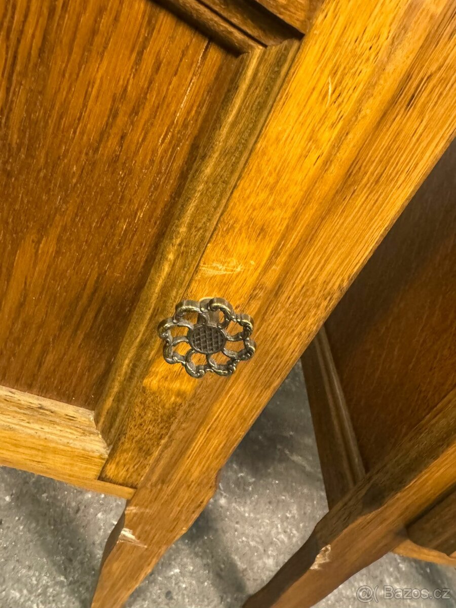Starožitné noční stolky (137004) - 5