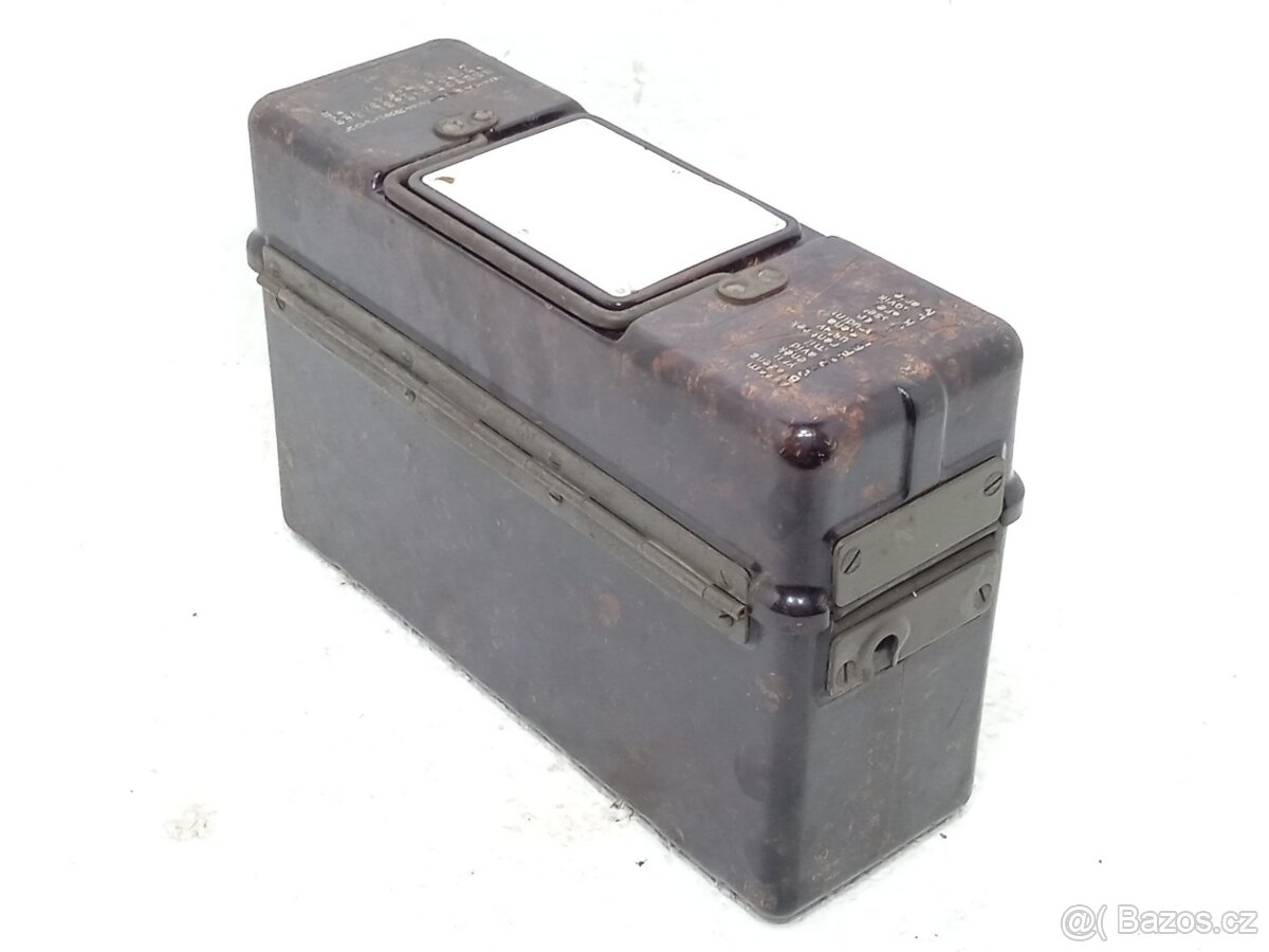 Tesla TP25 - Vojenský bakelitový telefon s induktorem - ČSSR - 5