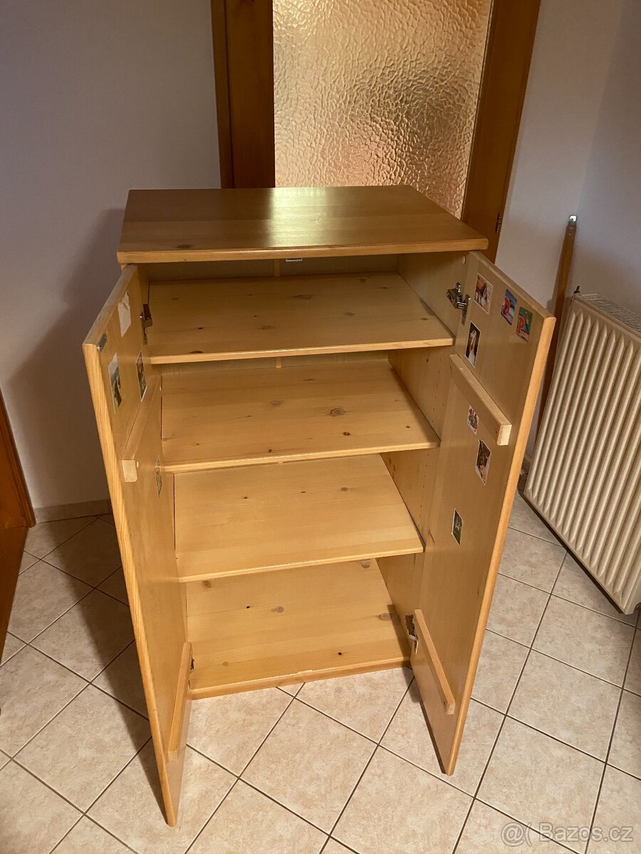 SKŘÍŇ + ŽIDLE (1 ) - 5